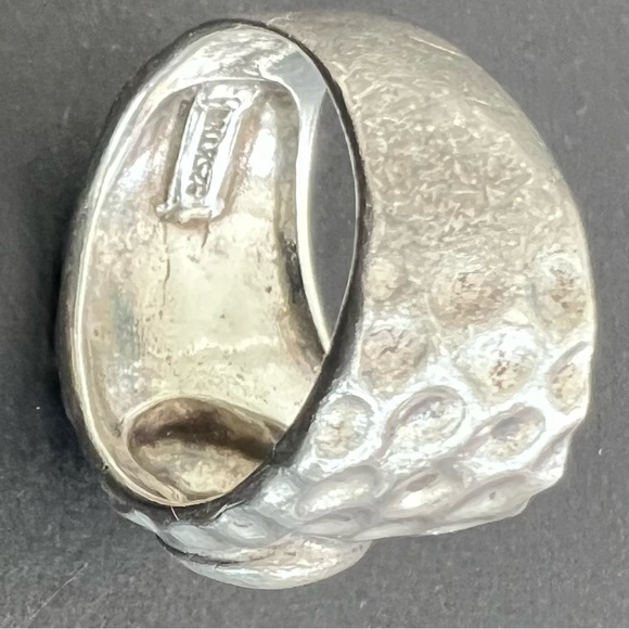 Size 8 silver wide band ring . - Picture 6 of 9